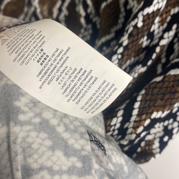 MICHAEL KORS SMALL SNAKESKIN DRESS WITH GOLD BUTTONS - Picture 6 of 6